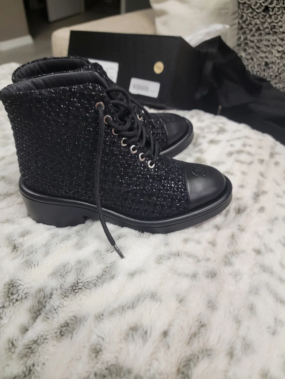 CHANEL lace up